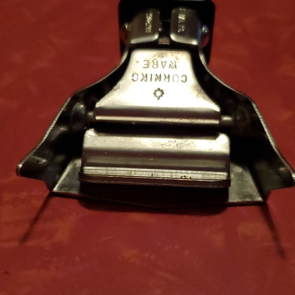 Vintage Corning Ware Twist Lock Handle - Picture 8 of 8